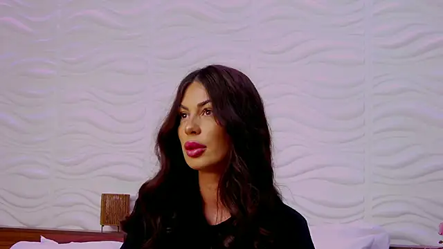 EvaRhea online show from 09/17/25, 03:41