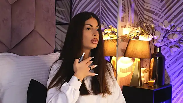 EvaRhea online show from 11/19/25, 03:50