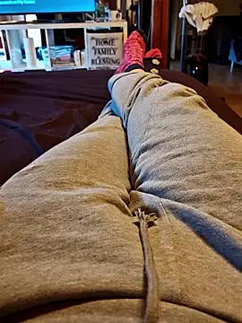 Snapshot of Horny_mummy chatting on 01/11/26, 10:53 Horny mummy online show from 01/11/26, 10:53