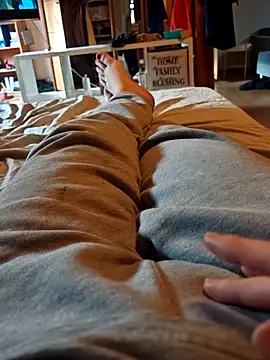 Snapshot of Horny_mummy chatting on 02/16/26, 02:57 Horny mummy online show from 02/16/26, 02:57