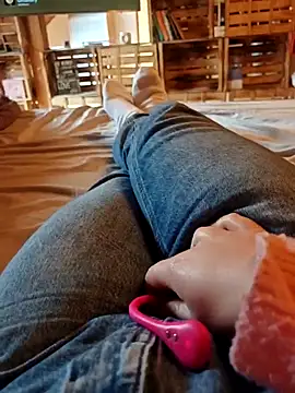 Snapshot of Horny_mummy chatting on 02/23/26, 10:45 Horny mummy online show from 02/23/26, 10:45