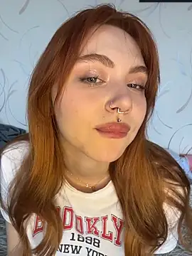 LunaMillie online show from 03/10/26, 09:58