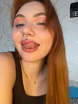 Snapshot of LunaMillie chatting on 03/22/26, 11:35 LunaMillie online show from 03/22/26, 11:35