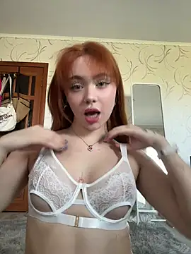 Snapshot of LunaMillie chatting on 05/11/26, 10:21 LunaMillie online show from 05/11/26, 10:21