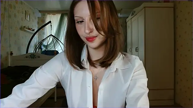 RuxaShade online show from 03/17/26, 12:08