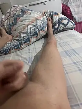 Snapshot of doyumsuz3131 chatting on 01/08/26, 10:12 doyumsuz3131 online show from 01/08/26, 10:12