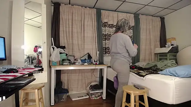 ANALTRAINING4U2 online show from 03/02/25, 11:42