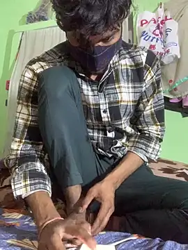 Snapshot of uniquesexyboy5689 chatting on 03/07/26, 06:21 uniquesexyboy5689 online show from 03/07/26, 06:21