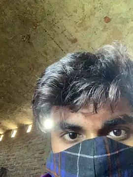 Snapshot of uniquesexyboy5689 chatting on 03/12/26, 05:46 uniquesexyboy5689 online show from 03/12/26, 05:46