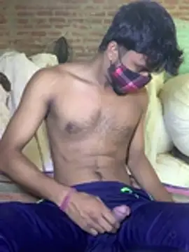 uniquesexyboy5689 online show from 05/17/26, 04:21