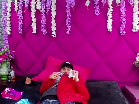 Bruno Cruzz online show from 09/25/25, 02:37