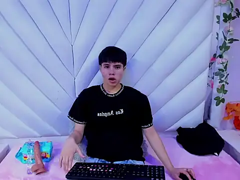 Bruno Cruzz online show from 10/21/25, 02:34