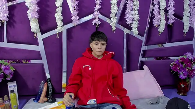 Snapshot of Bruno_Cruzz chatting on 02/20/26, 02:41 Bruno Cruzz online show from 02/20/26, 02:41