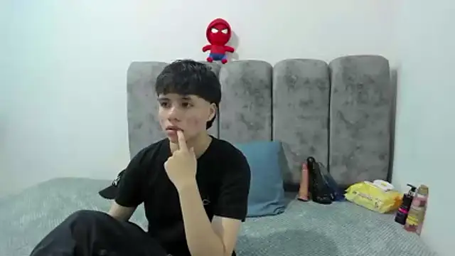 Snapshot of Bruno_Cruzz chatting on 03/26/26, 02:39 Bruno Cruzz online show from 03/26/26, 02:39