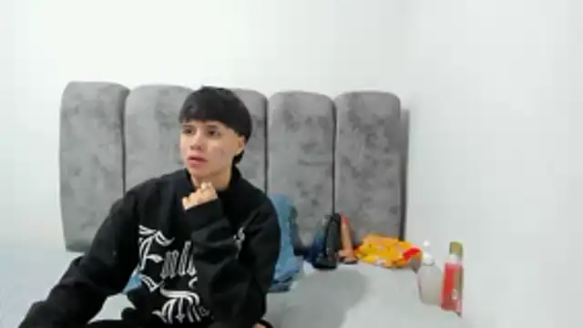 Bruno Cruzz online show from 04/17/26, 02:25