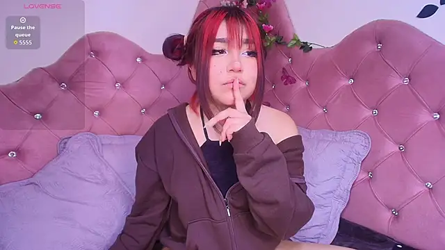 Snapshot of sophiievv chatting on 09/20/25, 08:10 sophiievv online show from 09/20/25, 08:10