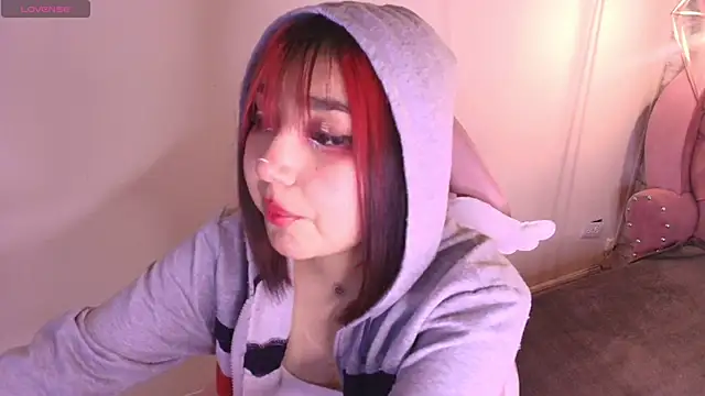 Snapshot of sophiievv chatting on 10/01/25, 07:20 sophiievv online show from 10/01/25, 07:20