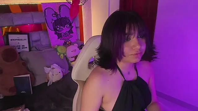 Snapshot of sophiievv chatting on 12/04/25, 10:29 sophiievv online show from 12/04/25, 10:29