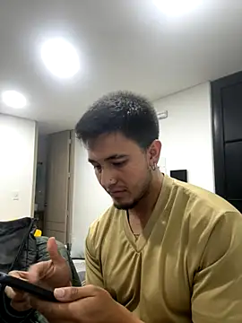 Snapshot of JeanLust chatting on 10/15/25, 01:50 JeanLust online show from 10/15/25, 01:50