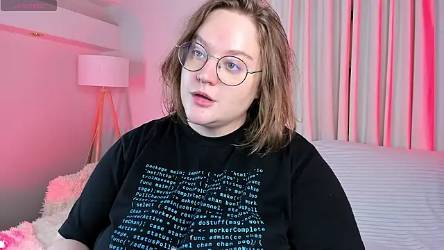 Snapshot of Alissa_S chatting on 11/02/25, 12:51 Alissa S online show from 11/02/25, 12:51