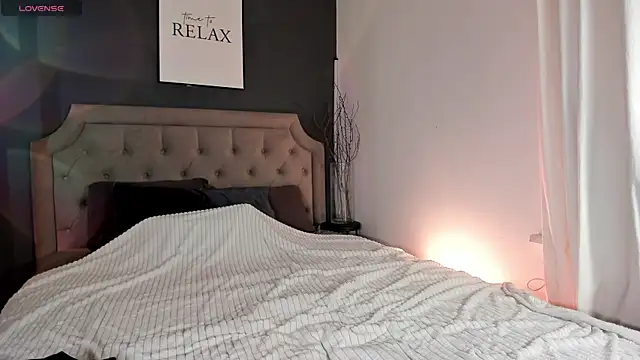 Snapshot of Alissa_S chatting on 11/09/25, 04:05 Alissa S online show from 11/09/25, 04:05