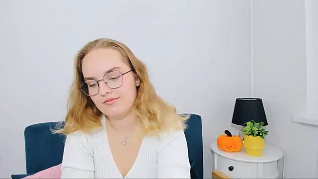 AliceCrazy69 online show from 11/14/25, 01:10