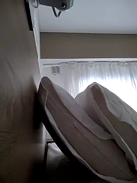 lauflor online show from 02/21/26, 01:01