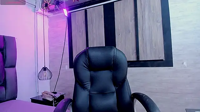 Snapshot of AfroditaLeclair chatting on 09/13/25, 01:55 AfroditaLeclair online show from 09/13/25, 01:55