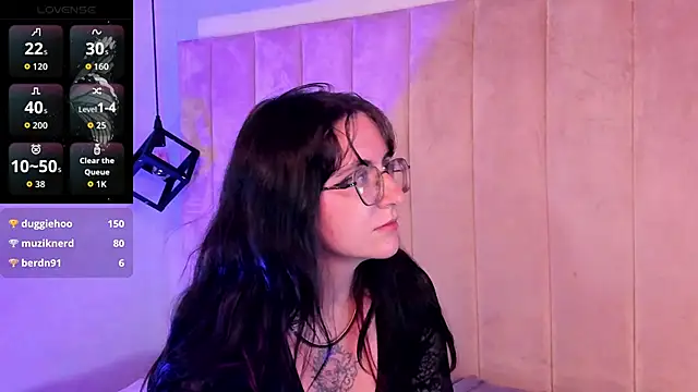 Snapshot of AfroditaLeclair chatting on 09/27/25, 08:30 AfroditaLeclair online show from 09/27/25, 08:30