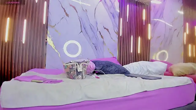 VictoriaDuart online show from 09/13/25, 08:08