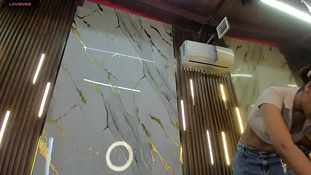 VictoriaDuart online show from 03/04/26, 09:21