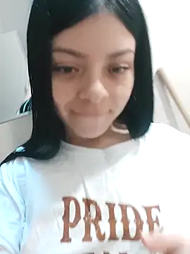 LunaJacobs online show from 10/08/25, 07:33