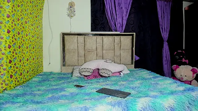 skinnyanddaphne online show from 05/10/26, 06:46