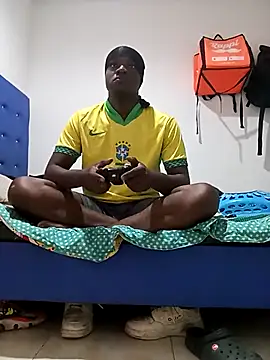 Snapshot of MackMacKenzie chatting on 11/07/25, 04:56 MackMacKenzie online show from 11/07/25, 04:56