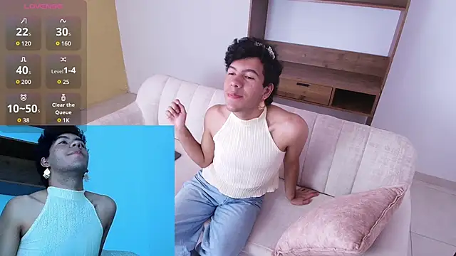 Snapshot of E_R_O_S_ chatting on 09/14/25, 08:19 E R O S online show from 09/14/25, 08:19