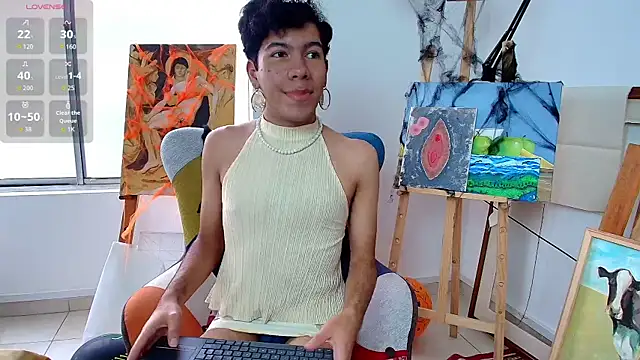 Snapshot of E_R_O_S_ chatting on 11/05/25, 09:04 E R O S online show from 11/05/25, 09:04