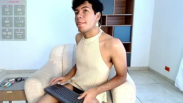 Snapshot of E_R_O_S_ chatting on 11/06/25, 08:32 E R O S online show from 11/06/25, 08:32