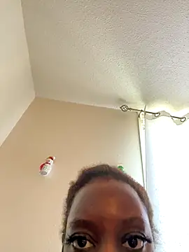 Snapshot of Dartthbaby chatting on 10/16/25, 02:40 Dartthbaby online show from 10/16/25, 02:40