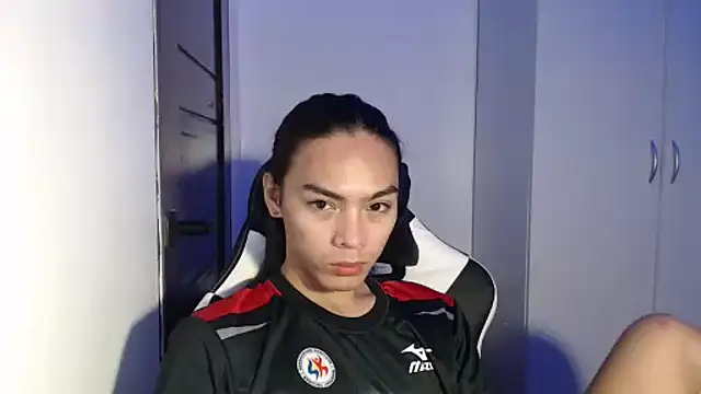 Snapshot of Bad_angelxx chatting on 09/10/25, 02:17 Bad angelxx online show from 09/10/25, 02:17