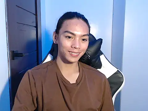 Snapshot of Bad_angelxx chatting on 09/19/25, 05:13 Bad angelxx online show from 09/19/25, 05:13