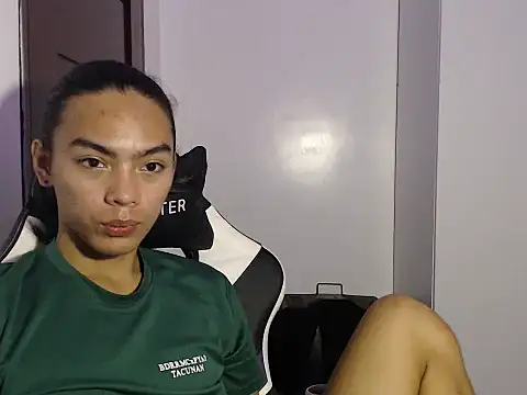 Snapshot of Bad_angelxx chatting on 09/22/25, 07:27 Bad angelxx online show from 09/22/25, 07:27