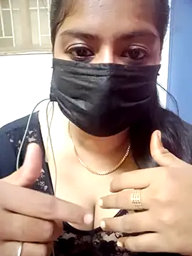 Snapshot of Reshma-Rani chatting on 10/08/25, 07:55 Reshma-Rani online show from 10/08/25, 07:55