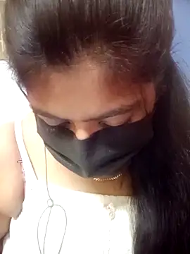 Snapshot of Reshma-Rani chatting on 10/24/25, 05:53 Reshma-Rani online show from 10/24/25, 05:53