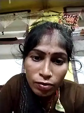 Snapshot of Susila_ji chatting on 09/10/25, 05:46 Susila ji online show from 09/10/25, 05:46