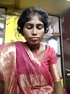 Snapshot of Susila_ji chatting on 09/12/25, 08:42 Susila ji online show from 09/12/25, 08:42
