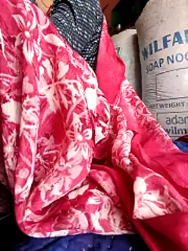 Snapshot of Susila_ji chatting on 06/19/26, 09:02 Susila ji online show from 06/19/26, 09:02