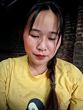 ALIENHR38 online show from 10/19/25, 01:28