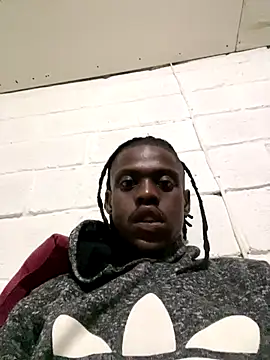 Snapshot of Wuu2now chatting on 10/19/25, 03:29 Wuu2now online show from 10/19/25, 03:29