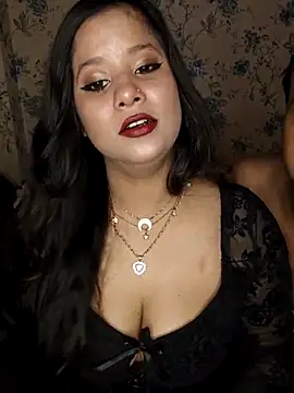 priyaverma00 online show from 06/13/26, 04:38