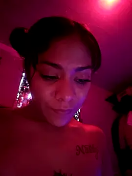 Snapshot of mamasitapetite chatting on 11/09/25, 03:43 mamasitapetite online show from 11/09/25, 03:43